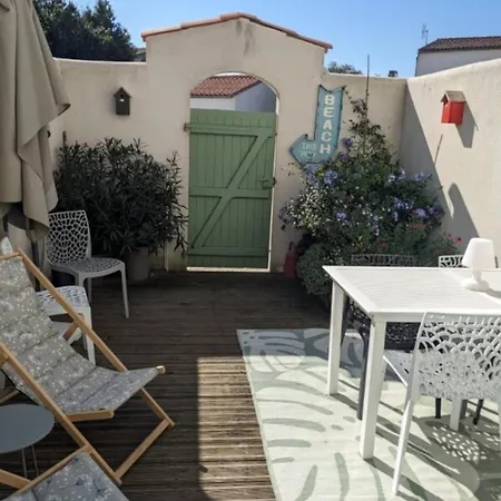 Cozy Renovated House With South-facing Patio And Parking Prázdninový dům *